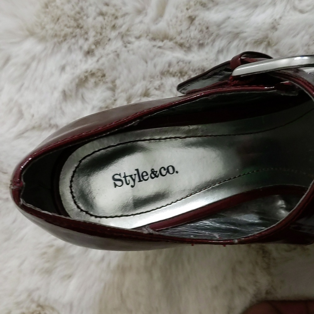 Style & Co| Vintage Burgundy suede high heel pump - Picture 10 of 14